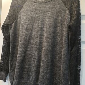NWOT Torrid Super Soft Plush Gray Lightweight Sweater With Black Lace Sleeves